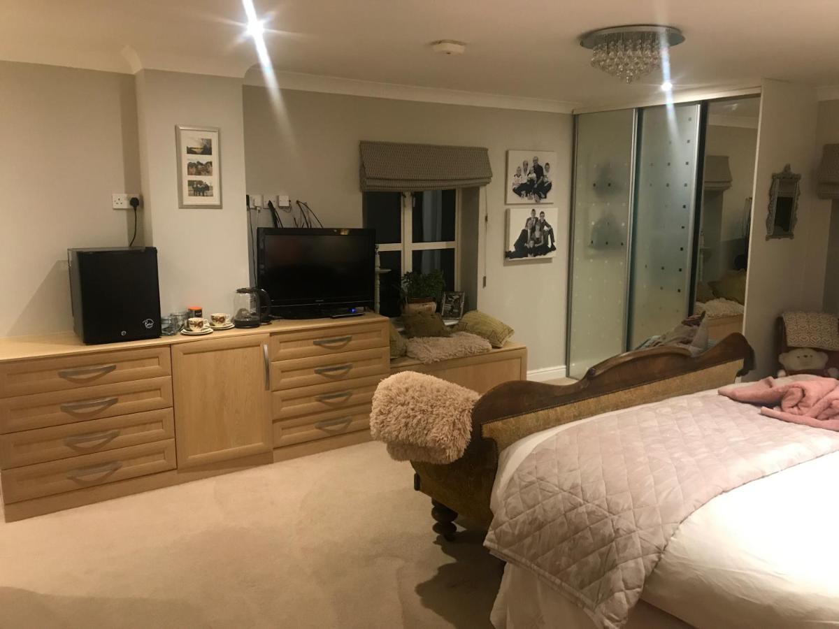 The Master Suite, Enjoy The Countryside In Style Ashover المظهر الخارجي الصورة